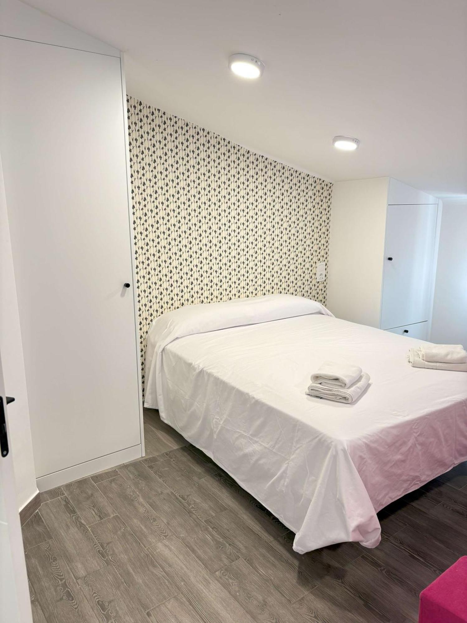 Apartamentos Carmela Benidorm Luaran gambar