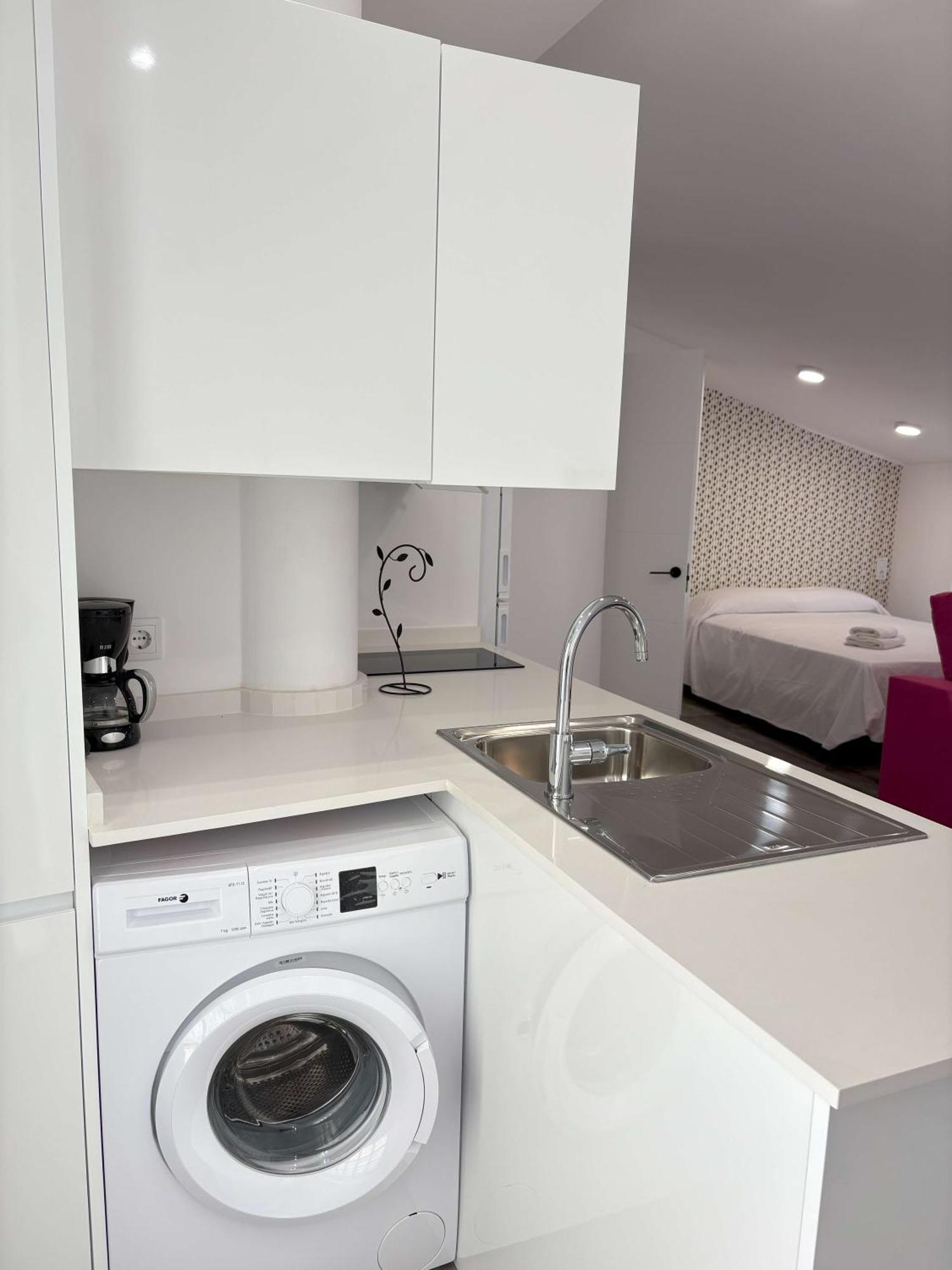 Apartamentos Carmela Benidorm Luaran gambar
